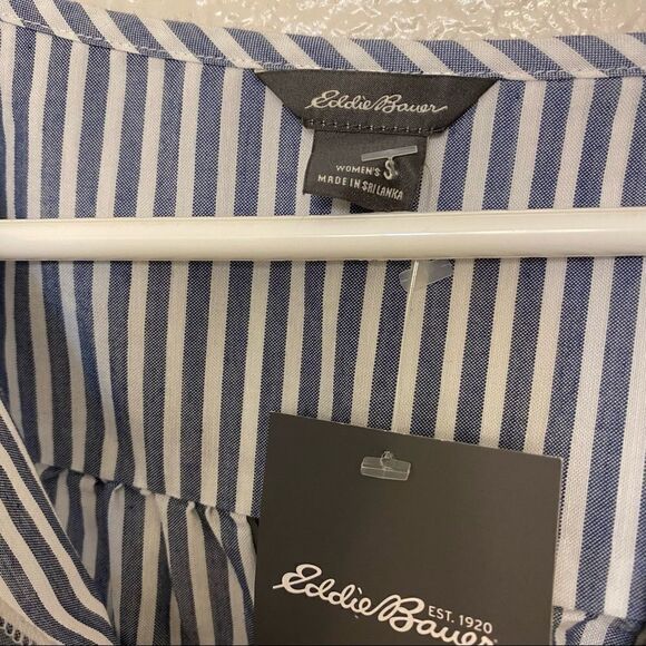 Eddie Bauer Short Sleeve vertical stripe blouse v neck  career coastal beach S - Picture 3 of 7
